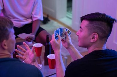 mậu binh trực tuyến 8Day